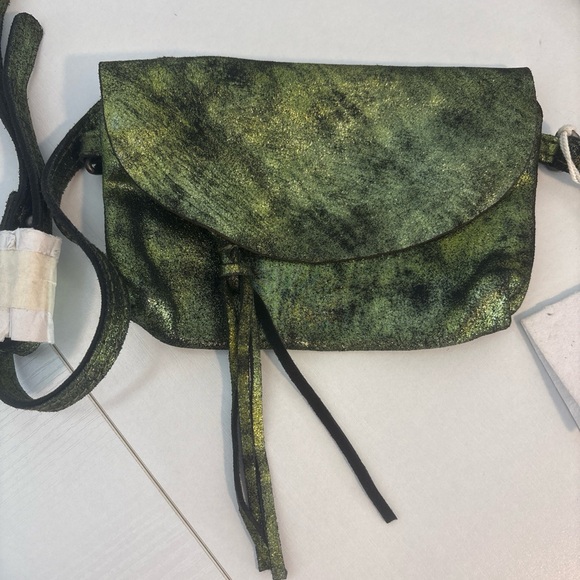 Free People 100% Cow Leather Mini Crossbody Purse NWT - Picture 2 of 10